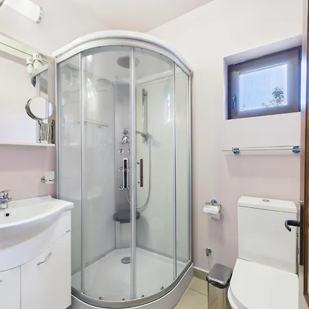 Casa Pontica Două Mai