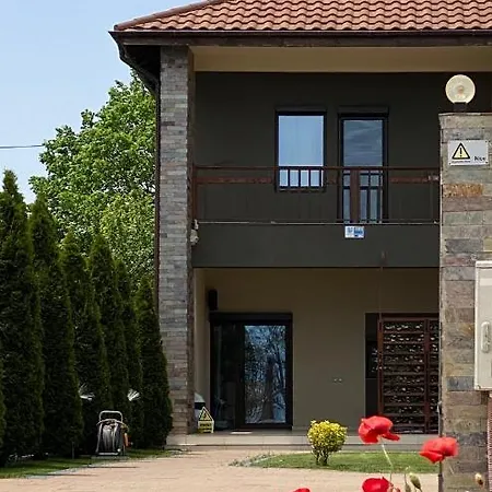 Casa Pontica 3* Două Mai