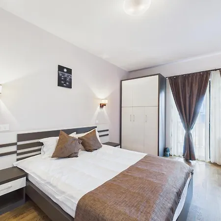 Casa Pontica 3*