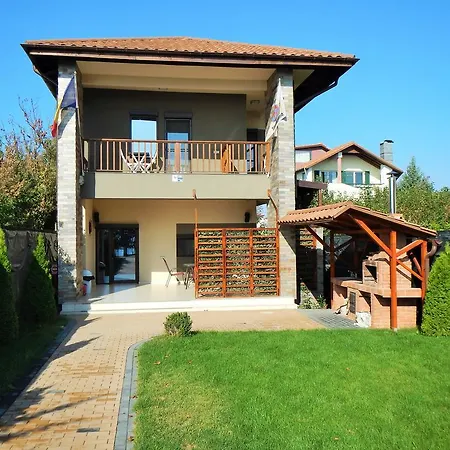 Maison d'hôtes Casa Pontica Două Mai